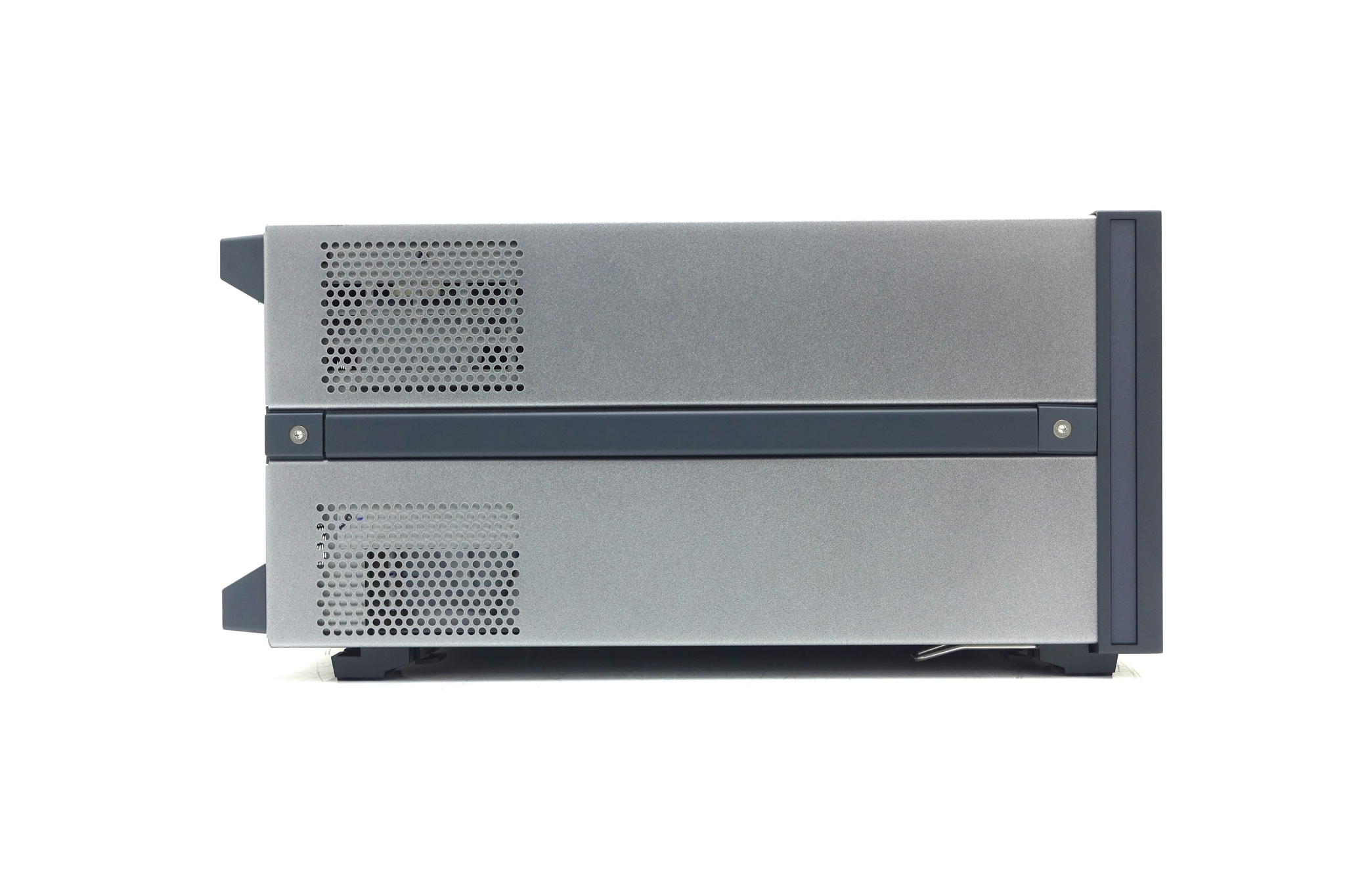 中古品 絶版 LANポートの無い超古いMac対応ネットワーク機器 EA-500 WEBカタログ ｜SMC 株式会社